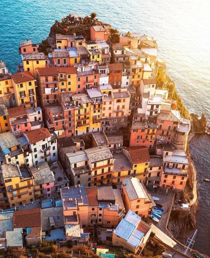 La Piramide Hotel Manarola Buitenkant foto